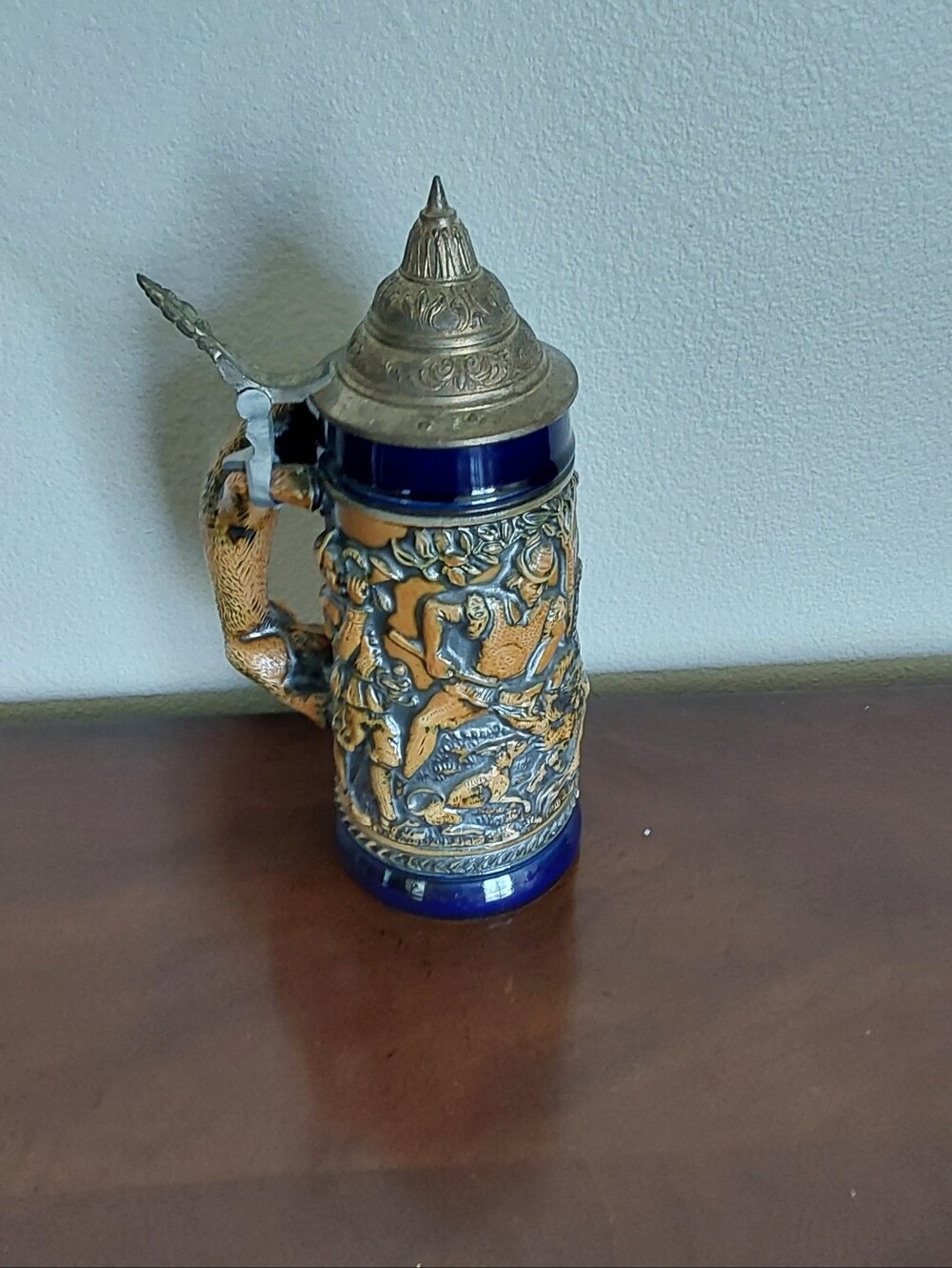 Gerz Ceramic Beer Stein with 3D Fox Handle , Boar Hunt & Pewter Lid